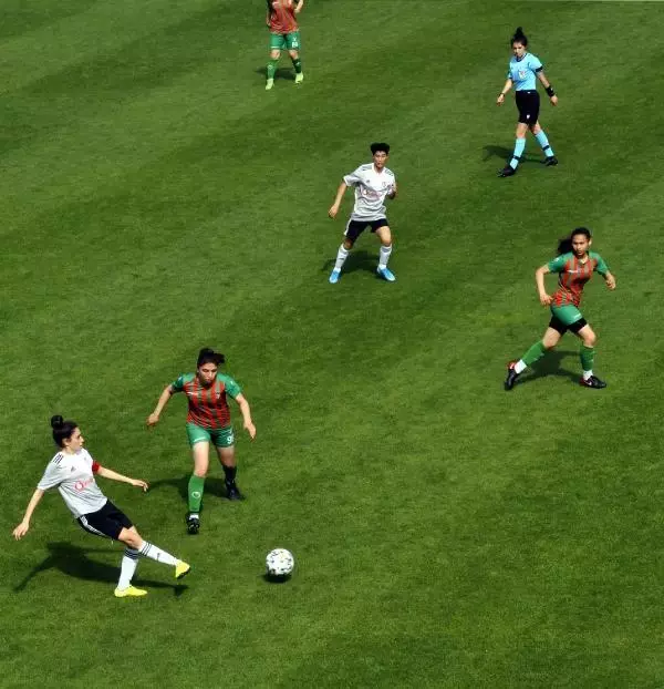 Beşiktaş, Amed Sportif Faaliyetler'i 7-0 yendi Beşiktaş, Amed Sportif Faaliyetler'i 7-0 yendi