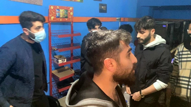 Beyoğlu'nda internet kafede 'Counter-Strike' maçına polis baskını