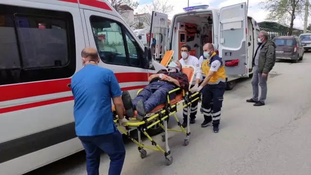 Ortalık savaş alanına döndü! Tırın ezip geçtiği feci kazada sürücü, ezilerek can verdi Ortalık savaş alanına döndü! Tırın ezip geçtiği feci kazada sürücü, ezilerek can verdi
