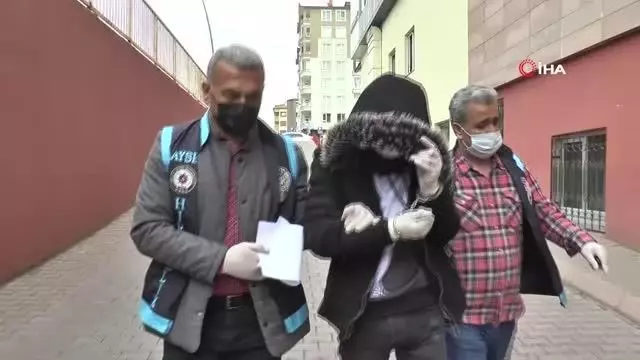 Caminin musluklarını çalan 4 şahıs yakalandı Caminin musluklarını çalan 4 şahıs yakalandı