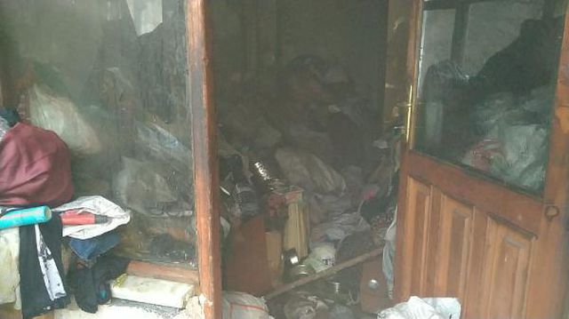 cop dolu evde yangin 1 kisi dumandan etkilend 4 14078791 o