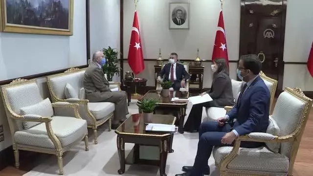 Cumhurbaşkanı Yardımcısı Oktay, yerli aşı faz-3 çalışması koordinatörü Ünal ile görüştü Cumhurbaşkanı Yardımcısı Oktay, yerli aşı faz-3 çalışması koordinatörü Ünal ile görüştü
