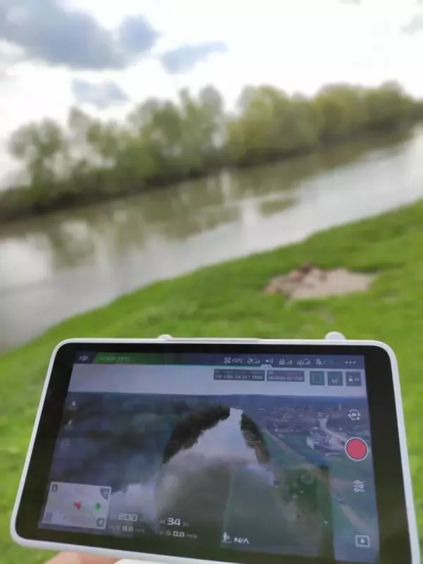 Edirne'de kayıp kişi için Tunca Nehri'nde arama çalışması başlatıldı Edirne'de kayıp kişi için Tunca Nehri'nde arama çalışması başlatıldı
