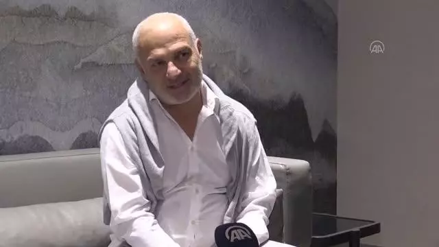ESKİŞEHİR - Oyuncu Erdal Cindoruk, envai çeşit rolü denemek, oynamak, başarmak gibi bir derdi olduğunu söyledi