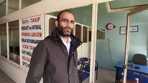 HAVALANDIRMA PENCERESİNDEN GİRİLEN İŞ YERİNDE 15 BİN TL ÇALINDI HAVALANDIRMA PENCERESİNDEN GİRİLEN İŞ YERİNDE 15 BİN TL ÇALINDI