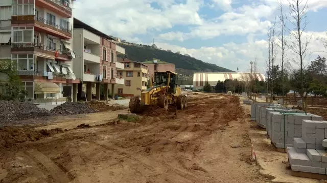 Hereke Sahili yolu yapımına başlandı Hereke Sahili yolu yapımına başlandı