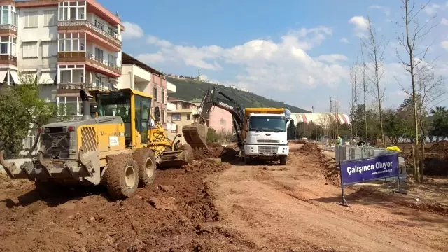 Hereke Sahili yolu yapımına başlandı Hereke Sahili yolu yapımına başlandı