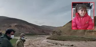 Diyadin: Herkes seferber olmuştu! Nehre düşen İpek'in 20 saat sonra kahreden haberi geldi Diyadin: Herkes seferber olmuştu! Nehre düşen İpek'in 20 saat sonra kahreden haberi geldi