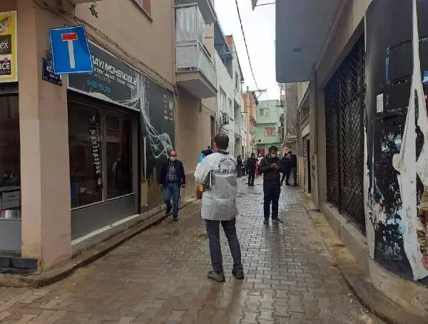 Son dakika... İzmir'de başından vurulmuş yaralı bulunan kişiyle ilgili 2 gözaltı Son dakika... İzmir'de başından vurulmuş yaralı bulunan kişiyle ilgili 2 gözaltı