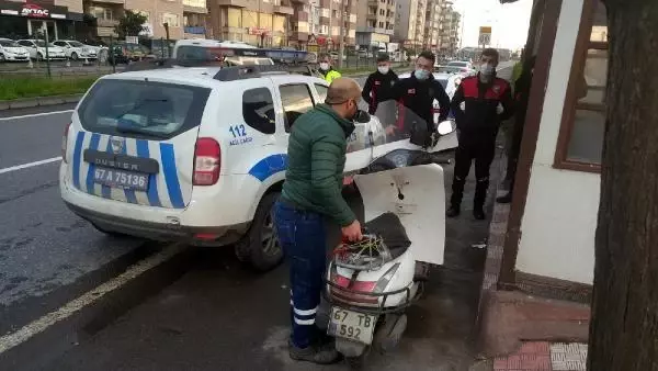 Son dakika... KOVİD-19 HASTASI OĞUL, KAZA YAPAN BABASININ YANINA GELDİ Son dakika... KOVİD-19 HASTASI OĞUL, KAZA YAPAN BABASININ YANINA GELDİ