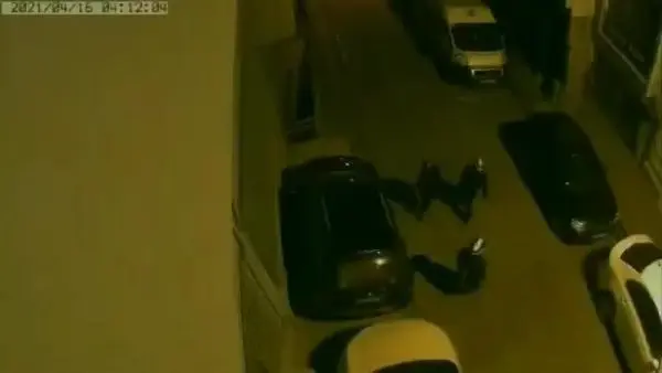 MOTOSİKLETİ ÇALINAN KURYENİN İSYANI MOTOSİKLETİ ÇALINAN KURYENİN İSYANI