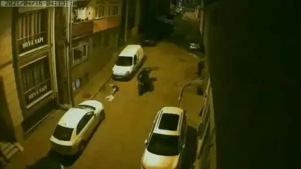 MOTOSİKLETİ ÇALINAN KURYENİN İSYANI MOTOSİKLETİ ÇALINAN KURYENİN İSYANI
