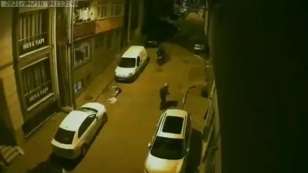 MOTOSİKLETİ ÇALINAN KURYENİN İSYANI MOTOSİKLETİ ÇALINAN KURYENİN İSYANI