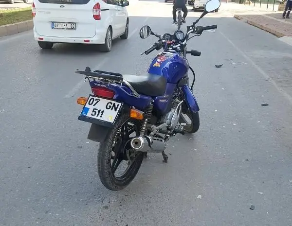 Motosikletin çarptığı genç kızın 'ölmek istemiyorum' feryadı yürek dağladı Motosikletin çarptığı genç kızın 'ölmek istemiyorum' feryadı yürek dağladı