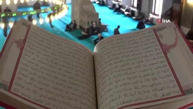 Ramazan ayının 14 Asırlık 'Mukabele' geleneği Ramazan ayının 14 Asırlık 'Mukabele' geleneği