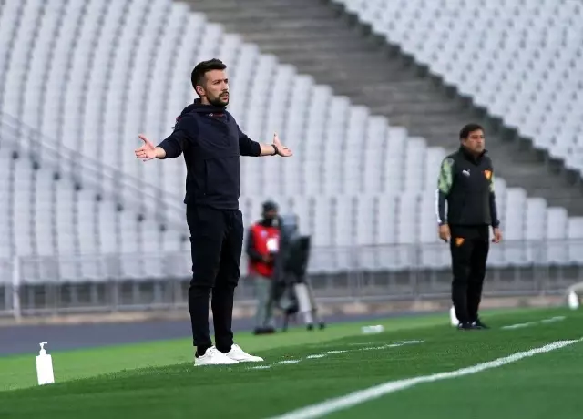Süper Lig: Hes Kablo Kayserispor: 1 - Gençlerbirliği: 0 (İlk yarı) Süper Lig: Hes Kablo Kayserispor: 1 - Gençlerbirliği: 0 (İlk yarı)