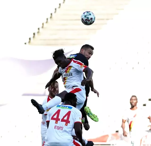 Süper Lig: Fatih Karagümrük: 1 Göztepe: 0 (İlk yarı) Süper Lig: Fatih Karagümrük: 1 Göztepe: 0 (İlk yarı)