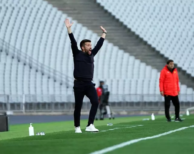 Süper Lig: Fatih Karagümrük: 1 Göztepe: 0 (İlk yarı) Süper Lig: Fatih Karagümrük: 1 Göztepe: 0 (İlk yarı)