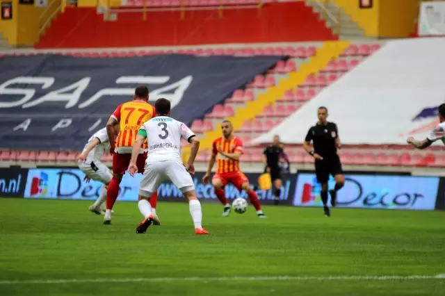 Süper Lig: Hes Kablo Kayserispor: 1 - Gençlerbirliği: 0 (İlk yarı) Süper Lig: Hes Kablo Kayserispor: 1 - Gençlerbirliği: 0 (İlk yarı)