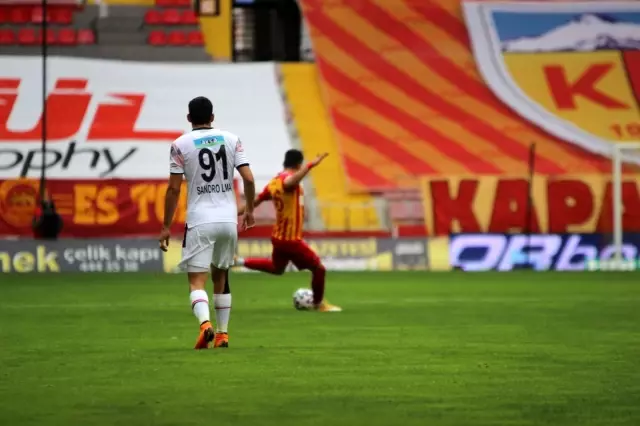 Süper Lig: Hes Kablo Kayserispor: 1 - Gençlerbirliği: 0 (İlk yarı) Süper Lig: Hes Kablo Kayserispor: 1 - Gençlerbirliği: 0 (İlk yarı)