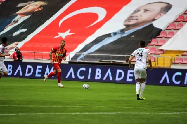 Süper Lig: Hes Kablo Kayserispor: 1 - Gençlerbirliği: 0 (İlk yarı) Süper Lig: Hes Kablo Kayserispor: 1 - Gençlerbirliği: 0 (İlk yarı)