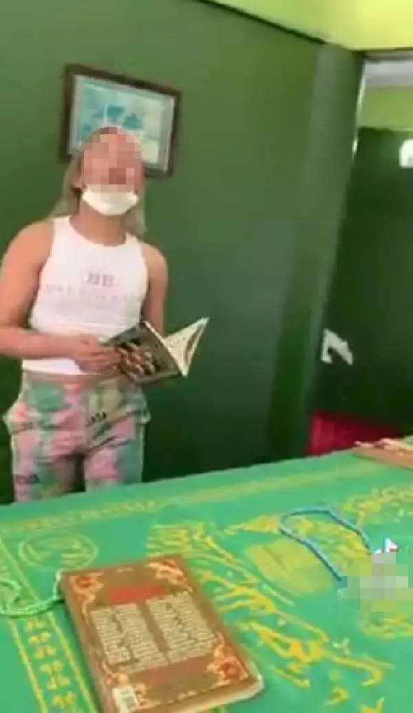 Son dakika haberleri! Türbedeki videosuyla tepki topladı; yeni çekim için gittiği Midyat'ta gözaltına alındı Son dakika haberleri! Türbedeki videosuyla tepki topladı; yeni çekim için gittiği Midyat'ta gözaltına alındı