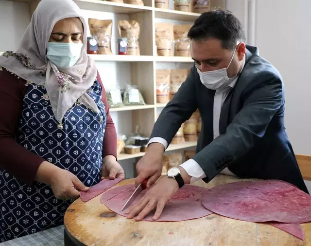 Vali Çiçek: 'Muhteşem eserlerimizi yeni müzemizde sergilemek için sabırsızlanıyoruz' Vali Çiçek: 'Muhteşem eserlerimizi yeni müzemizde sergilemek için sabırsızlanıyoruz'