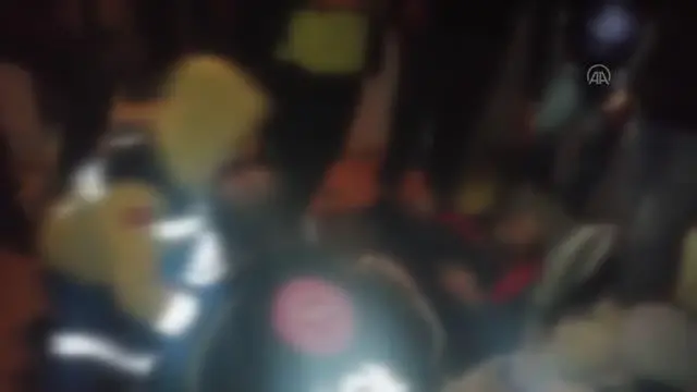 Villada Kovid-19 tedbirlerini ihlal eden 32 kişiye para cezası verildi (2) Villada Kovid-19 tedbirlerini ihlal eden 32 kişiye para cezası verildi (2)