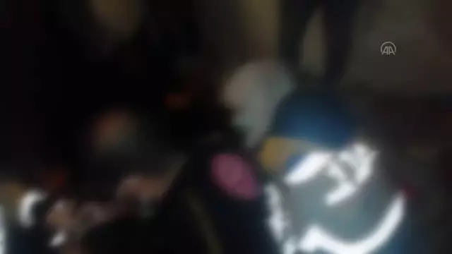 Villada Kovid-19 tedbirlerini ihlal eden 32 kişiye para cezası verildi (2) Villada Kovid-19 tedbirlerini ihlal eden 32 kişiye para cezası verildi (2)