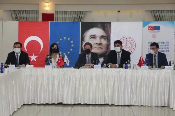 Meyer-Landrut, PIKTES ekibiyle toplantı yaptı Meyer-Landrut, PIKTES ekibiyle toplantı yaptı