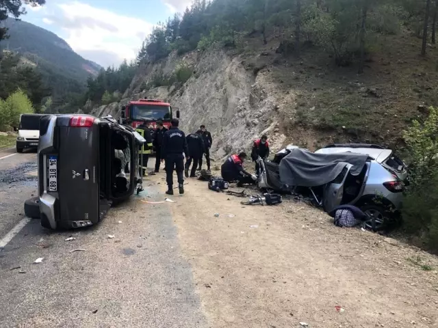 Son Dakika | Adana'da feci kaza: 3 ölü, 3 yaralı Son Dakika | Adana'da feci kaza: 3 ölü, 3 yaralı