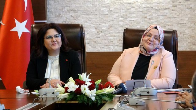 aile ve sosyal hizmetler bakanligi gorevini d 2 14081731 o