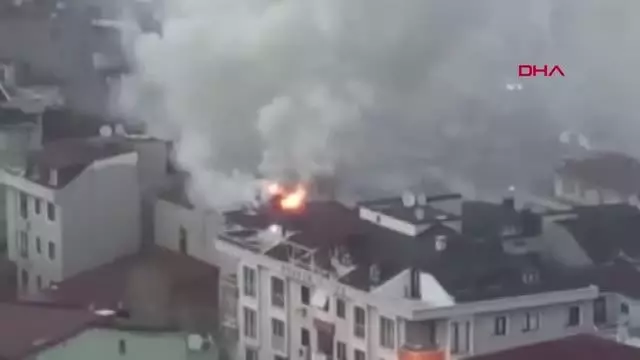 Son dakika gündem: ATAŞEHİR'DE İFTAR VAKTİ YANGIN ÇIKTI; 1 YARALI Son dakika gündem: ATAŞEHİR'DE İFTAR VAKTİ YANGIN ÇIKTI; 1 YARALI