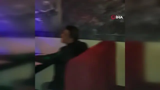 Beyoğlu'nda gece ruhsatsız olarak işletilen eğlence mekanına korona virüs baskını Beyoğlu'nda gece ruhsatsız olarak işletilen eğlence mekanına korona virüs baskını