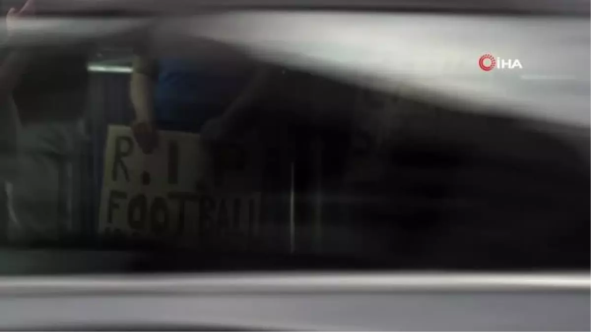 Chealse taraftarlarında Avrupa Süper Ligine tepki protestosu