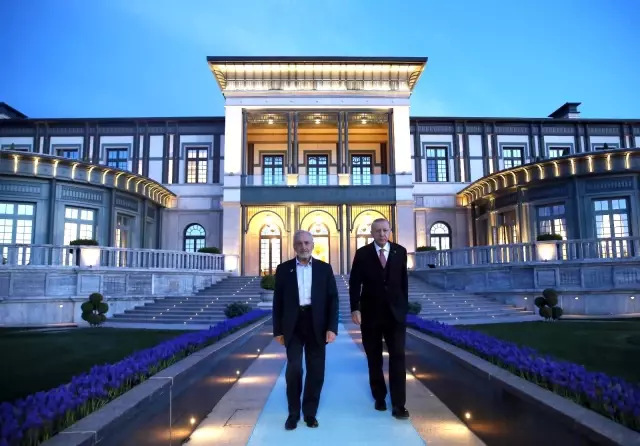 Cumhurbaşkanı Erdoğan, SP Yüksek İstişare Kurulu Başkanı Asiltürk'le iftarda bir araya geldi Cumhurbaşkanı Erdoğan, SP Yüksek İstişare Kurulu Başkanı Asiltürk'le iftarda bir araya geldi
