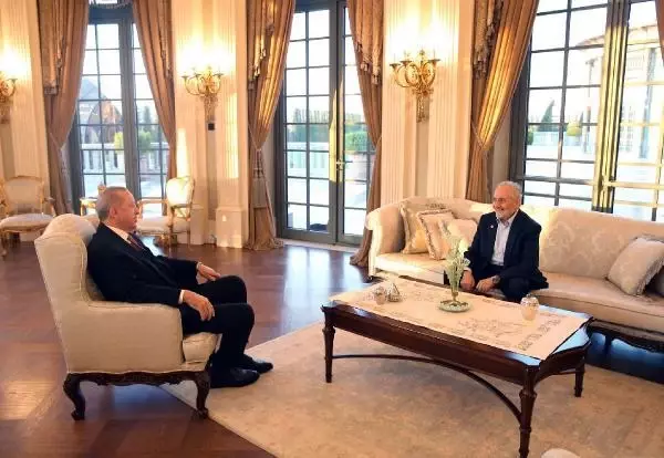 Cumhurbaşkanı Erdoğan, SP Yüksek İstişare Kurulu Başkanı Asiltürk'le iftarda bir araya geldi Cumhurbaşkanı Erdoğan, SP Yüksek İstişare Kurulu Başkanı Asiltürk'le iftarda bir araya geldi