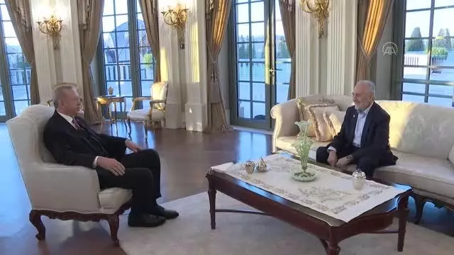 Cumhurbaşkanı Erdoğan, SP Yüksek İstişare Kurulu Başkanı Asiltürk'le iftarda bir araya geldi Cumhurbaşkanı Erdoğan, SP Yüksek İstişare Kurulu Başkanı Asiltürk'le iftarda bir araya geldi