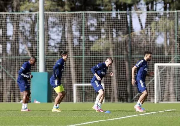 Fenerbahçe, Kasımpaşa maçı hazırlıklarını sürdürdü Fenerbahçe, Kasımpaşa maçı hazırlıklarını sürdürdü
