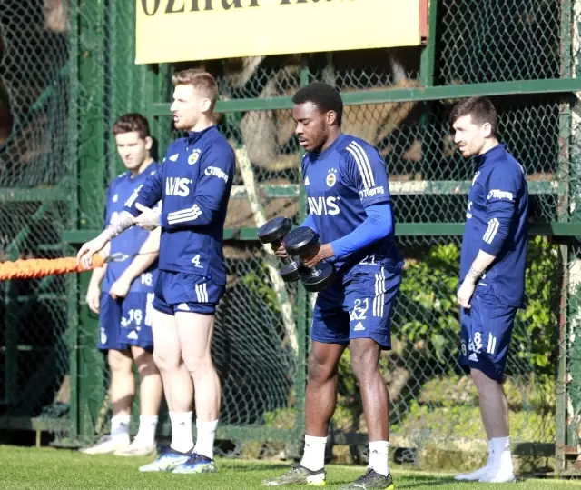 Fenerbahçe, Kasımpaşa maçı hazırlıklarını sürdürdü Fenerbahçe, Kasımpaşa maçı hazırlıklarını sürdürdü