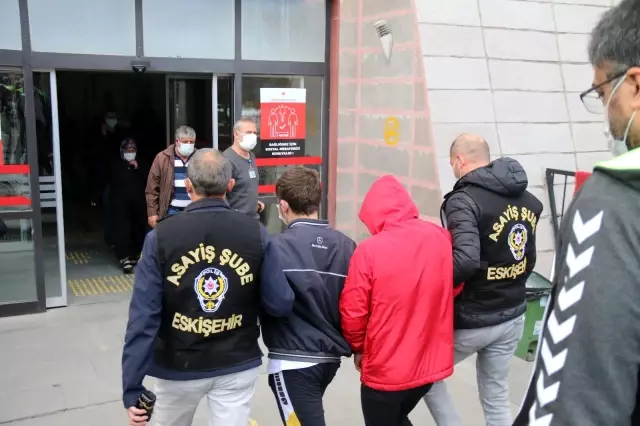 Otomobilden hırsızlık güvenlik kamerasında Otomobilden hırsızlık güvenlik kamerasında