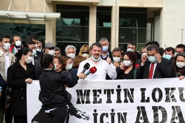 Son dakika haber: METİN LOKUMCU'NUN ÖLÜMÜYLE İLGİLİ GÖRÜLEN İLK DURUŞMAYA POLİSLER KATILMADI Son dakika haber: METİN LOKUMCU'NUN ÖLÜMÜYLE İLGİLİ GÖRÜLEN İLK DURUŞMAYA POLİSLER KATILMADI