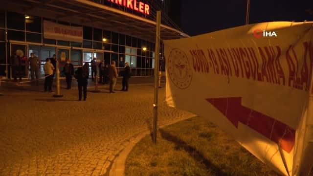 iftarini yapan 55 yas uzeri vatandaslar asi i 14080563 o