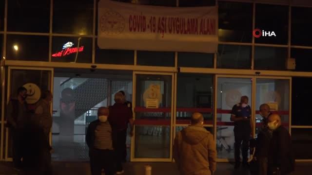 iftarini yapan 55 yas uzeri vatandaslar asi i 4 14080563 o