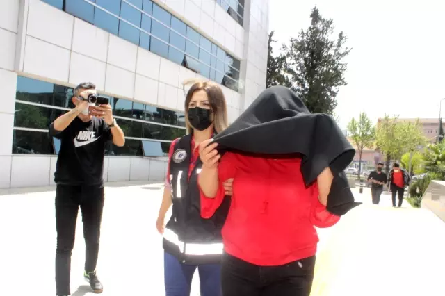 İş vaadiyle 32 kişiyi 1,5 milyon lira dolandıran 3 zanlı tutuklandı İş vaadiyle 32 kişiyi 1,5 milyon lira dolandıran 3 zanlı tutuklandı