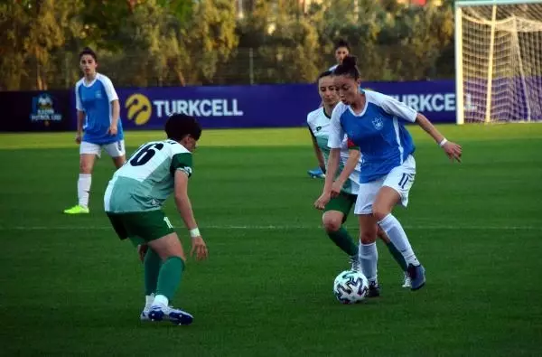 SPOR Kadın Futbol Ligi'nde D Grubu'nda ikinci maçlar tamamlandı SPOR Kadın Futbol Ligi'nde D Grubu'nda ikinci maçlar tamamlandı