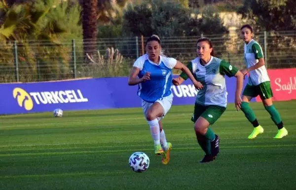 SPOR Kadın Futbol Ligi'nde D Grubu'nda ikinci maçlar tamamlandı SPOR Kadın Futbol Ligi'nde D Grubu'nda ikinci maçlar tamamlandı
