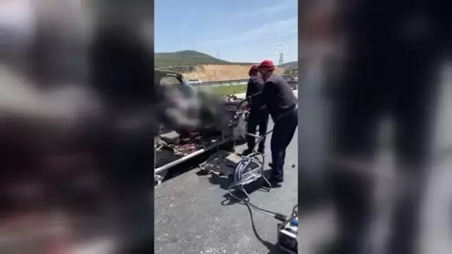 KAHRAMANMARAŞ - Kamyonet ile tır çarpıştı: 1 ölü, 2 yaralı KAHRAMANMARAŞ - Kamyonet ile tır çarpıştı: 1 ölü, 2 yaralı