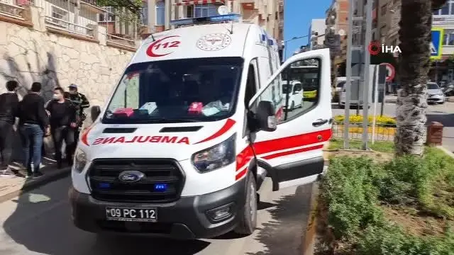 Nazilli'de motosiklet yayaya çarptı: 2 yaralı Nazilli'de motosiklet yayaya çarptı: 2 yaralı