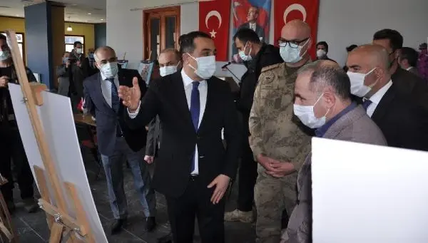 OSMANLI ARŞİVİNDEKİ KARS KONULU BELGELERDEN OLUŞAN SERGİ AÇILDI OSMANLI ARŞİVİNDEKİ KARS KONULU BELGELERDEN OLUŞAN SERGİ AÇILDI